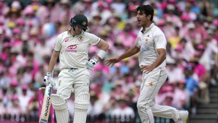 Steve Smith and Mir Hamza
