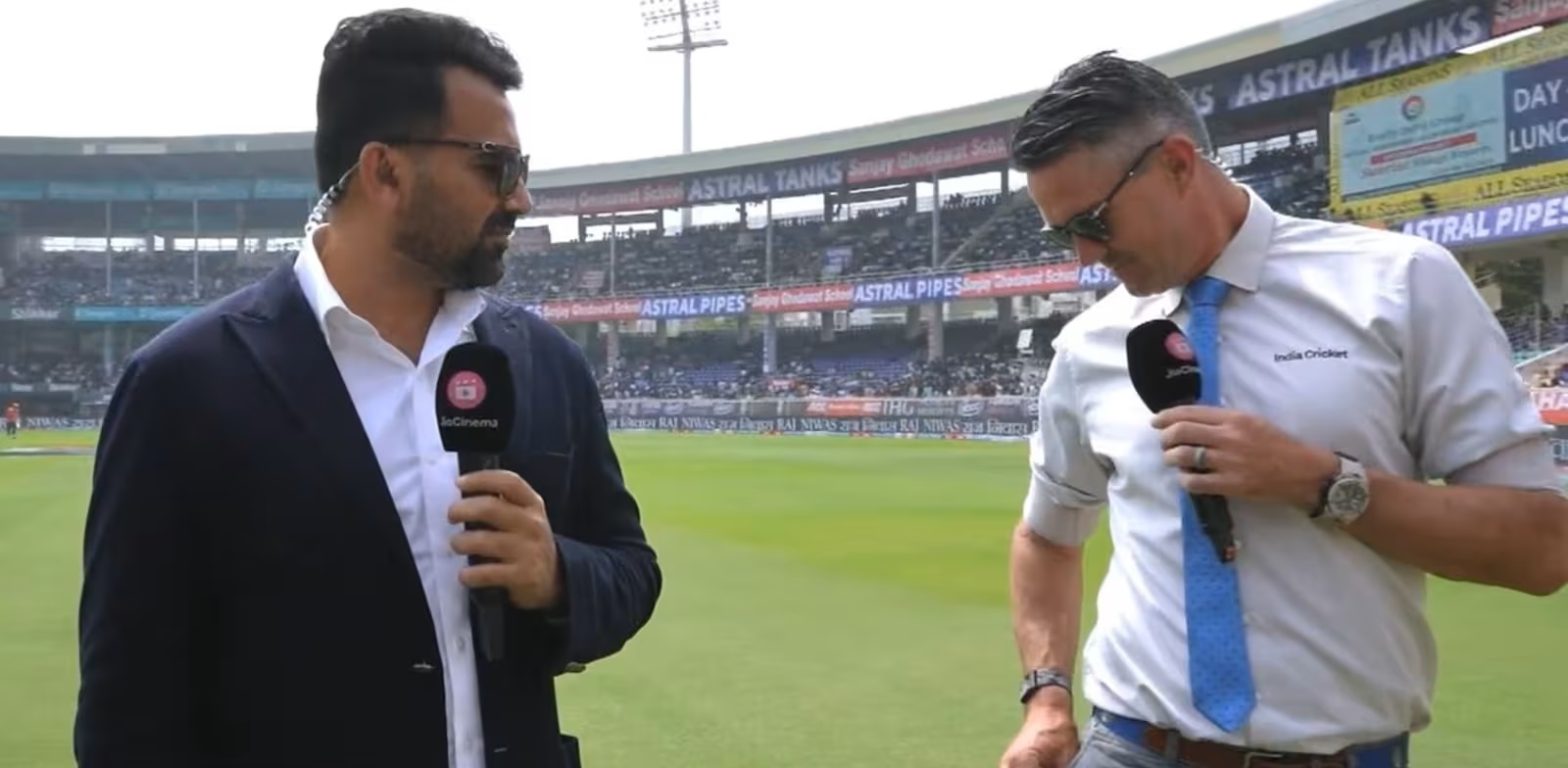 Zaheer Khan and Kevin Pietersen