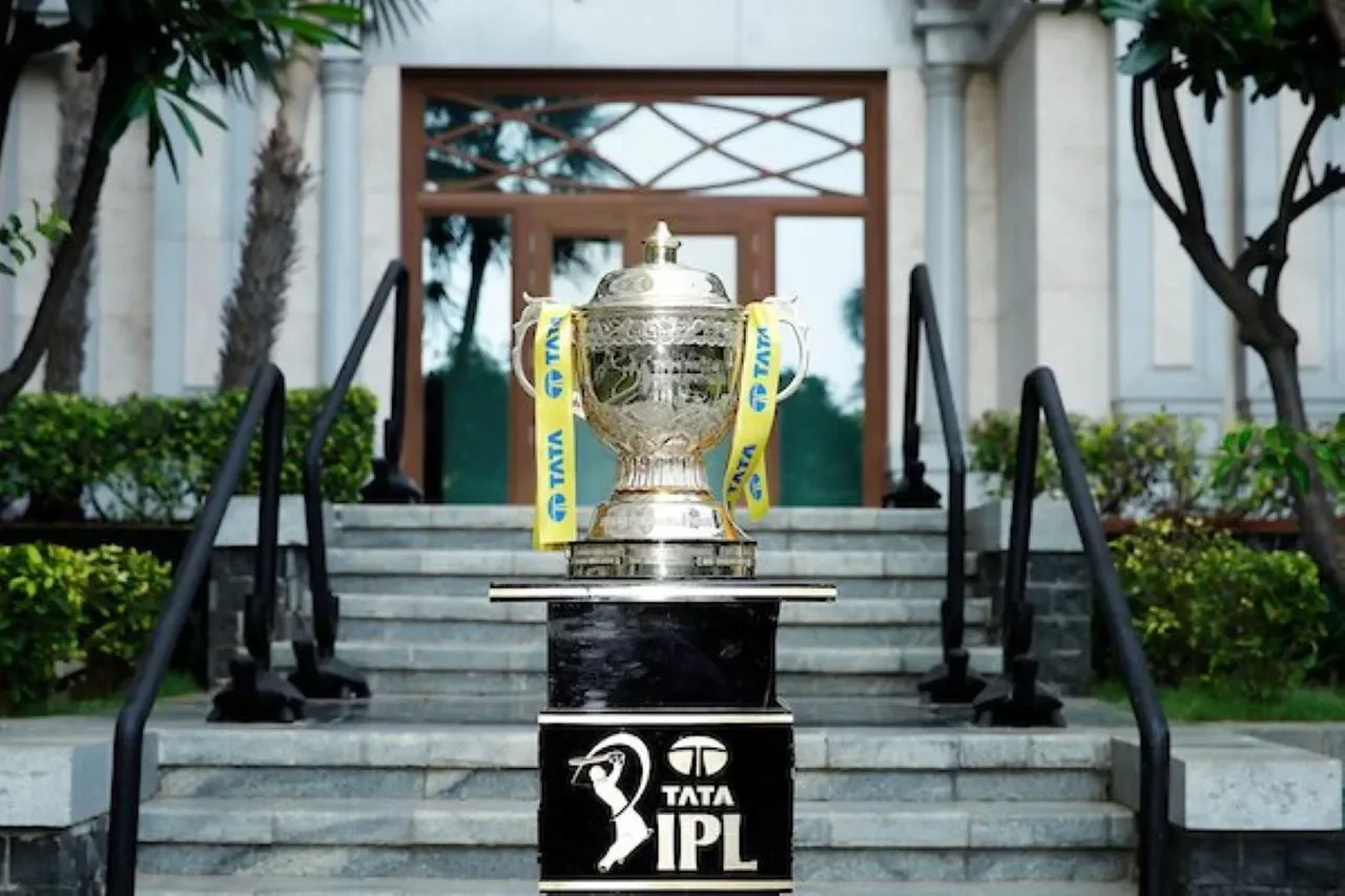 IPL 2024 Trophy