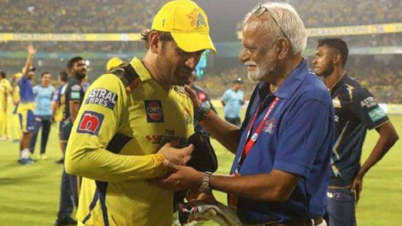 MS Dhoni To Play In IPL 2025 Despite Relinquishing CSK Captaincy? Team ...