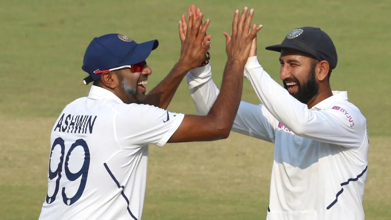 Ravichandran Ashwin and Cheteshwar Pujara